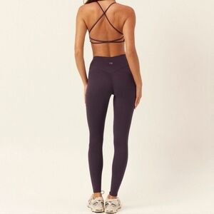 CSB - Serenity Invisible Scrunch Leggings - Plum